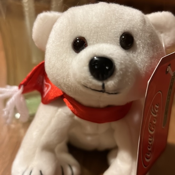 Vintage Coca Cola Drink Bottle with Signature Polar Bear - Picture 2 of 8